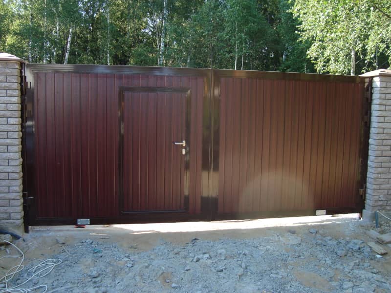 Уличные ворота DoorHan в Грозном с установкой