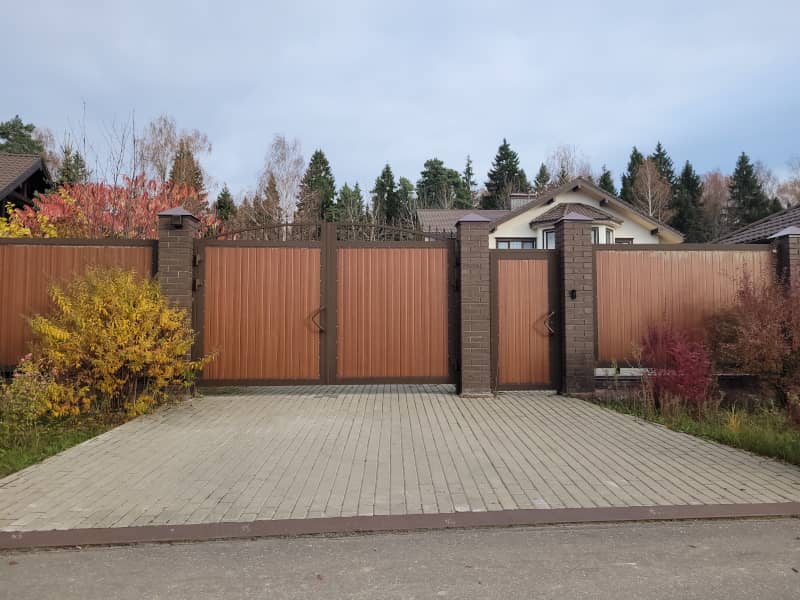 Уличные ворота DoorHan в Грозном с установкой